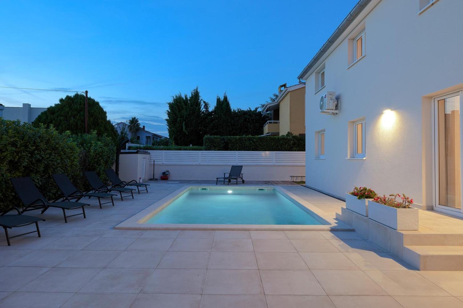 Villa Nimi Пула Екстериор снимка